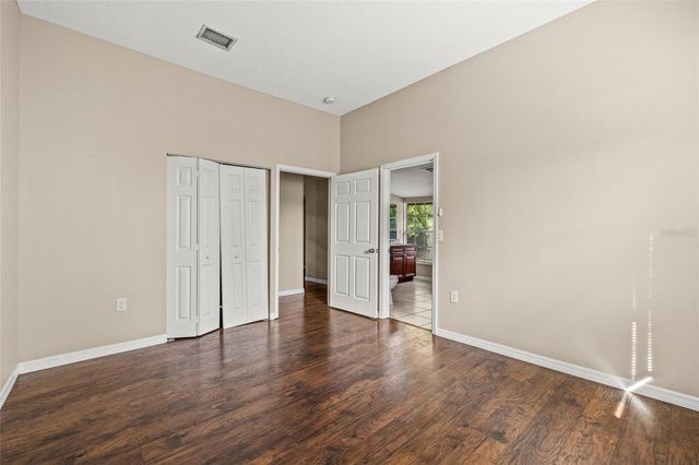 2501 W GRAY STREET, Tampa, FL 33609