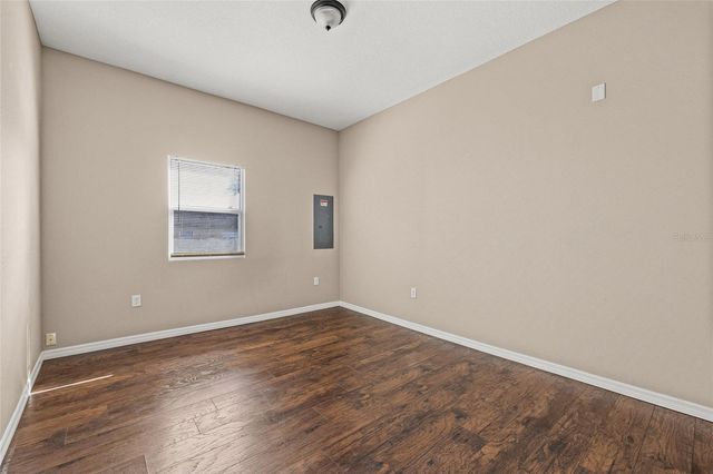 2501 W GRAY STREET, Tampa, FL 33609