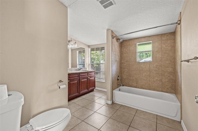 2501 W GRAY STREET, Tampa, FL 33609