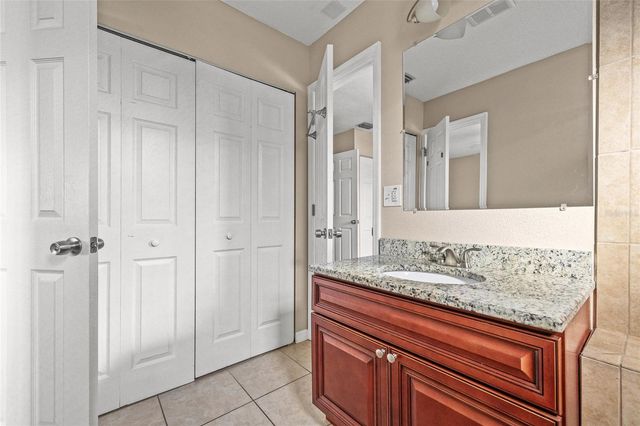 2501 W GRAY STREET, Tampa, FL 33609