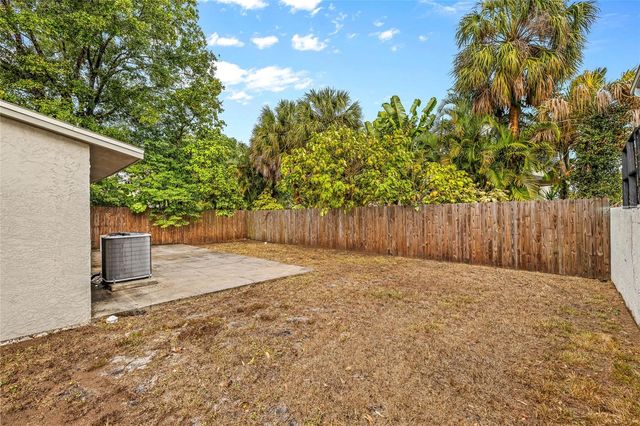 2501 W GRAY STREET, Tampa, FL 33609