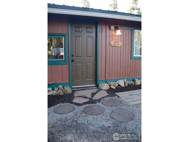 27 Gap Rd, Black Hawk, CO 80422