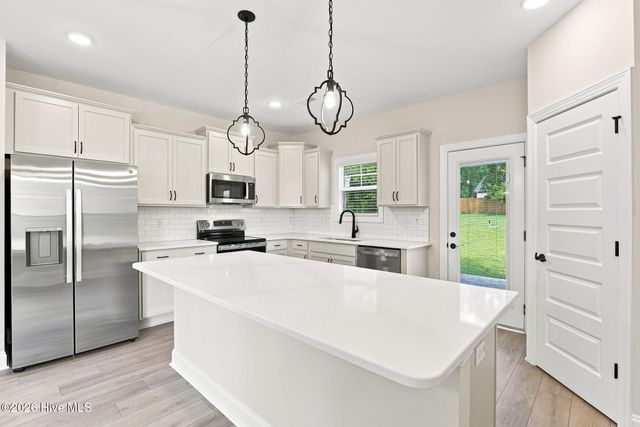 205 Telluride Court, Aberdeen, NC 28315