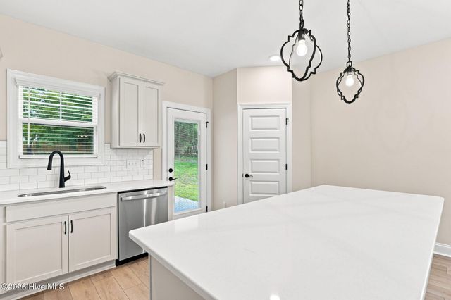 205 Telluride Court, Aberdeen, NC 28315