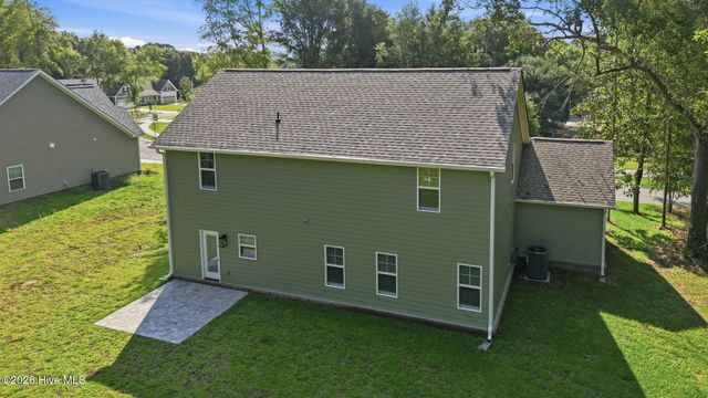 205 Telluride Court, Aberdeen, NC 28315