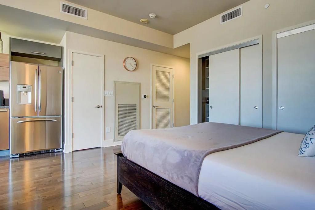 Image 13 of property listing at 88 E San Fernando Street 1406, San Jose, CA 95113