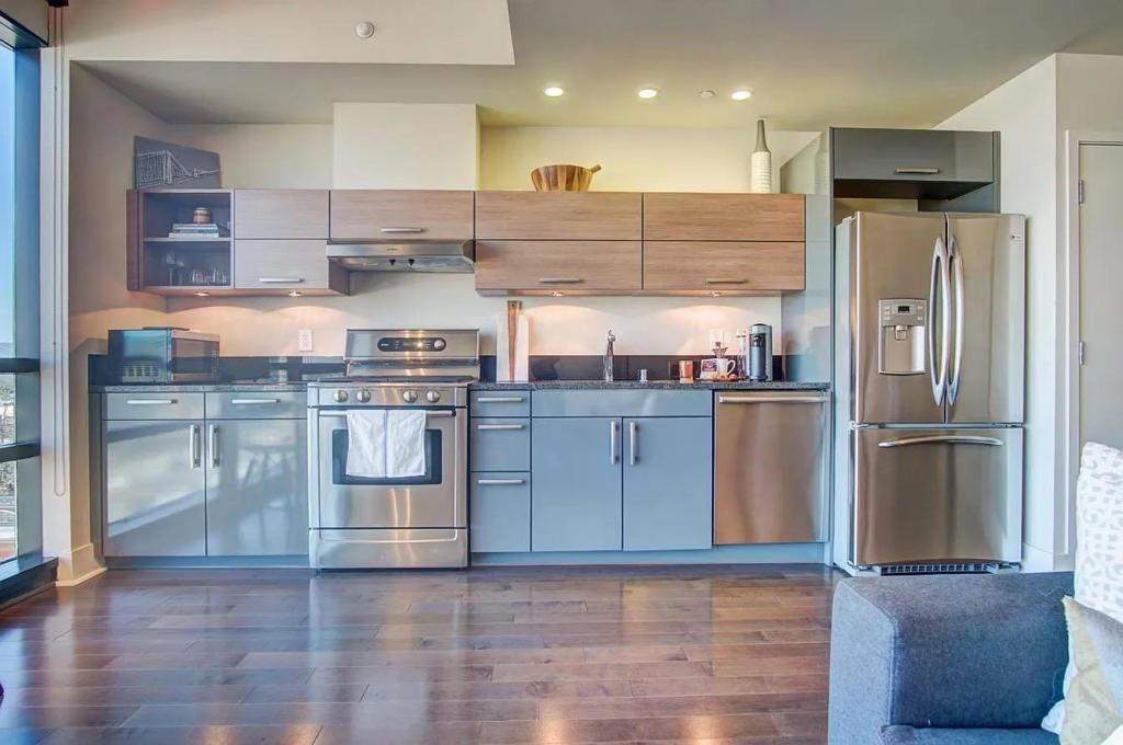 Image 4 of property listing at 88 E San Fernando Street 1406, San Jose, CA 95113
