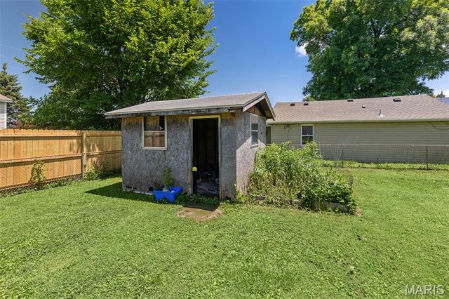 729 Dugger Street, Bethalto, IL 62010