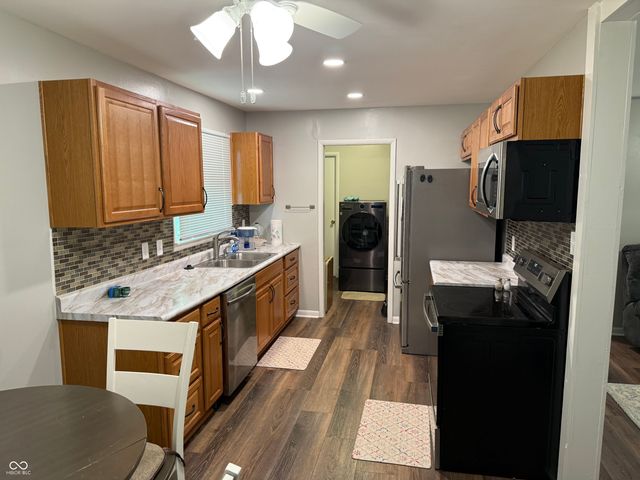 480 McCarty Drive, Greenwood, IN 46142