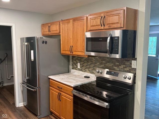 480 McCarty Drive, Greenwood, IN 46142