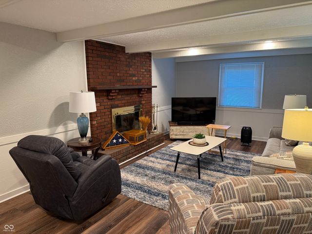 480 McCarty Drive, Greenwood, IN 46142