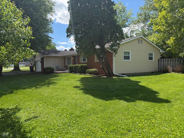 480 McCarty Drive, Greenwood, IN 46142