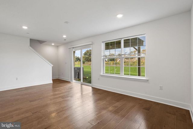 142 ADA HIGHTOWER AVE, Pennington, NJ 08534