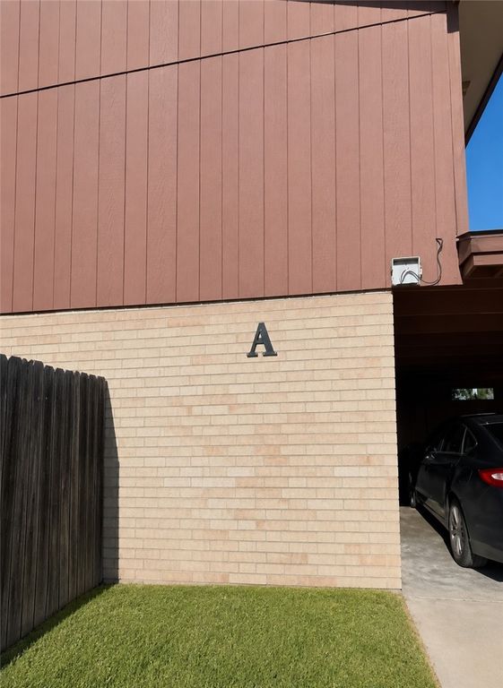 2106 Zephyr Cir A,B,C,D, Ingleside, TX 78362 — photo 3