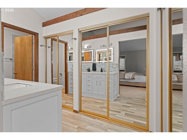 4361 ALBERT Cir, Lake Oswego, OR 97035