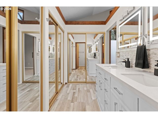 4361 ALBERT Cir, Lake Oswego, OR 97035