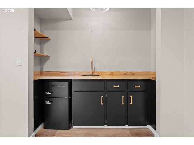 4361 ALBERT Cir, Lake Oswego, OR 97035