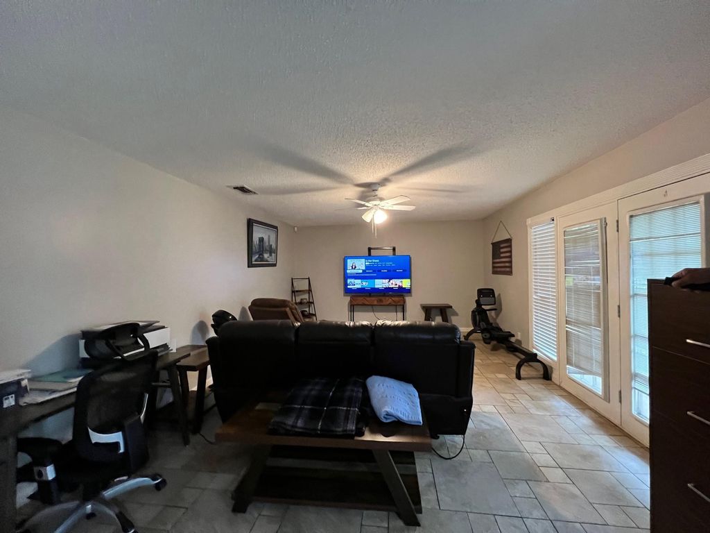 1708 Stanley DR, Austin, TX 78745