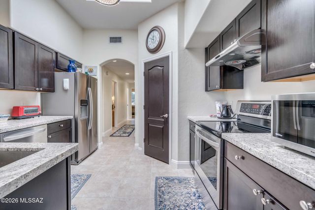 1736 N Wild Hyacinth Drive, Tucson, AZ 85715