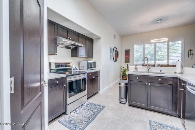 1736 N Wild Hyacinth Drive, Tucson, AZ 85715