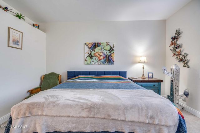 1736 N Wild Hyacinth Drive, Tucson, AZ 85715