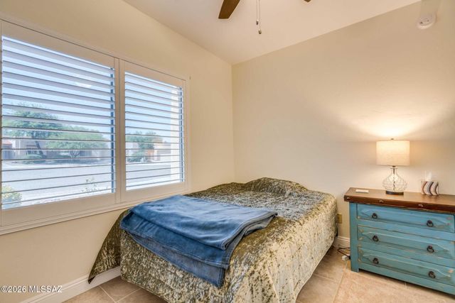 1736 N Wild Hyacinth Drive, Tucson, AZ 85715