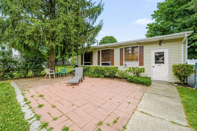 24 Lincoln Street, Sloatsburg, NY 10974