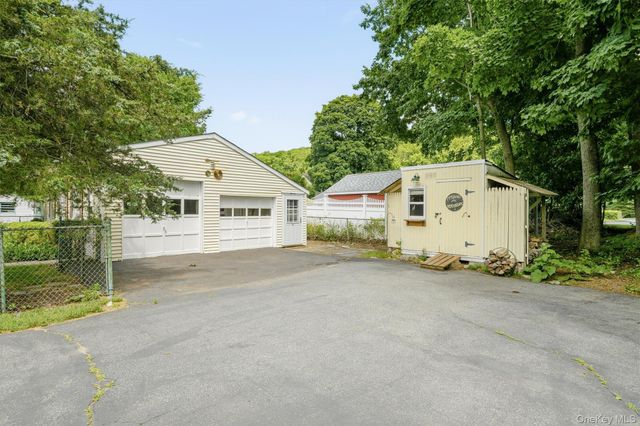 24 Lincoln Street, Sloatsburg, NY 10974