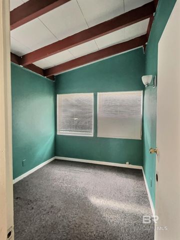 5609 FAIRVIEW Drive, Pensacola, AL 32505