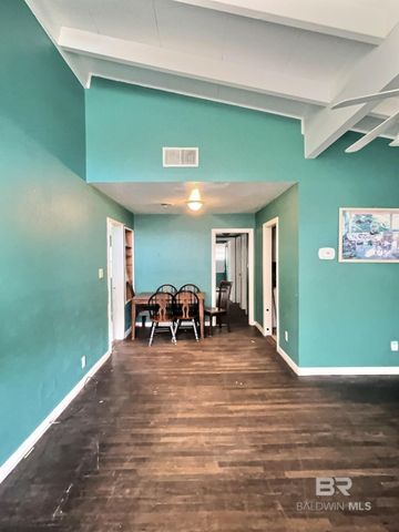 5609 FAIRVIEW Drive, Pensacola, AL 32505