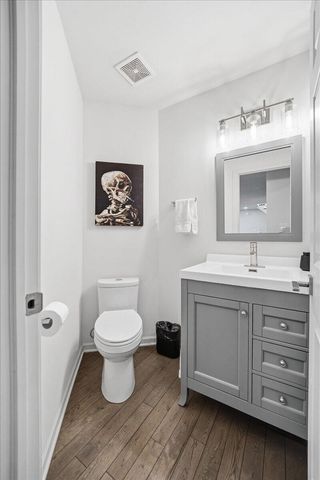 1716 Apple Blossom Drive, Munster, IN 46321