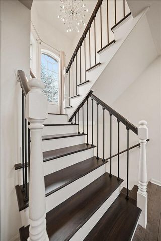 1716 Apple Blossom Drive, Munster, IN 46321