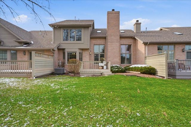 1716 Apple Blossom Drive, Munster, IN 46321