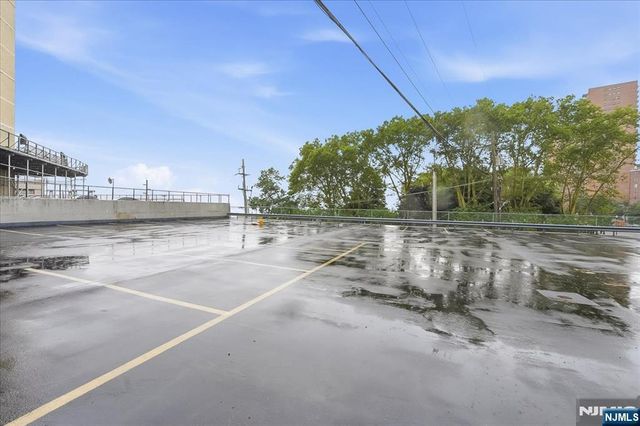 6010 JFK Blvd E 37, West New York, NJ 07093