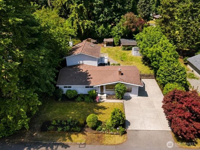 15621 84th Avenue NE, Kenmore, WA 98028