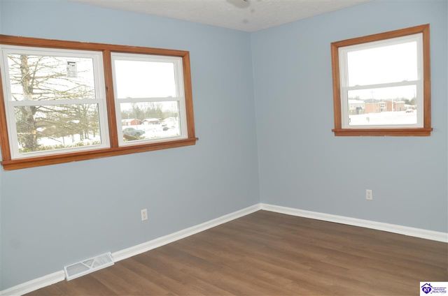 1081 Lincoln Trail, Radcliff, KY 40160