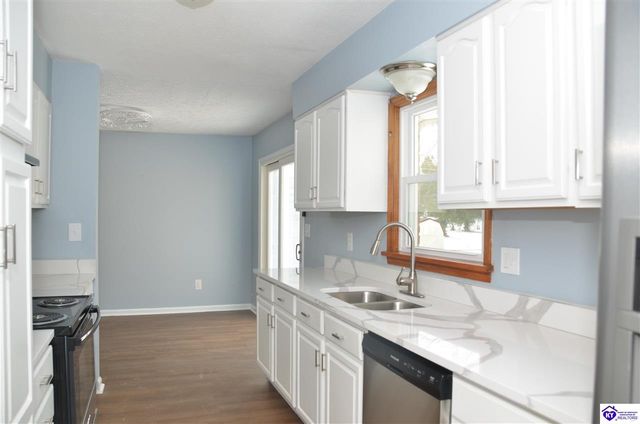 1081 Lincoln Trail, Radcliff, KY 40160