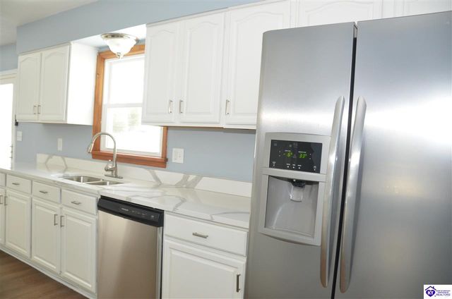 1081 Lincoln Trail, Radcliff, KY 40160