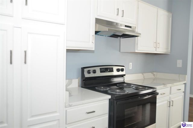 1081 Lincoln Trail, Radcliff, KY 40160