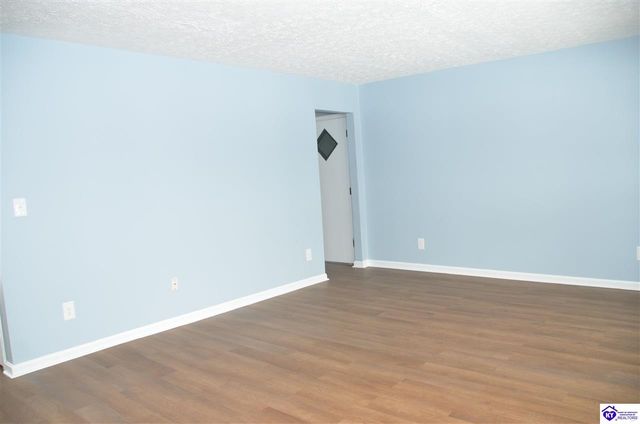 1081 Lincoln Trail, Radcliff, KY 40160