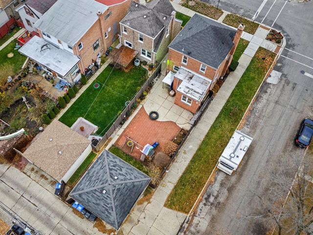 2959 N Neenah Avenue, Chicago, IL 60634