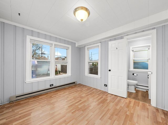 2959 N Neenah Avenue, Chicago, IL 60634