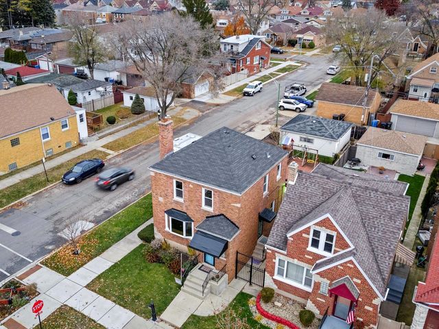 2959 N Neenah Avenue, Chicago, IL 60634
