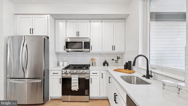 2124 E RUSH ST, Philadelphia, PA 19134