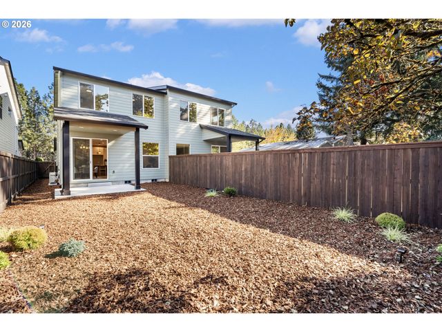 10125 Se 72ND Ave, Milwaukie, OR 97222