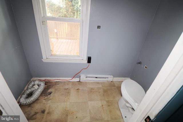 329 MANTUA AVE, Paulsboro, NJ 08066