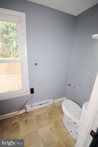 329 MANTUA AVE, Paulsboro, NJ 08066