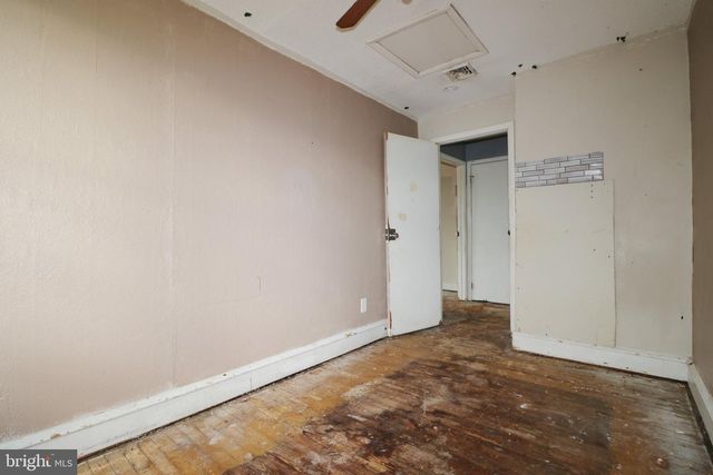 329 MANTUA AVE, Paulsboro, NJ 08066
