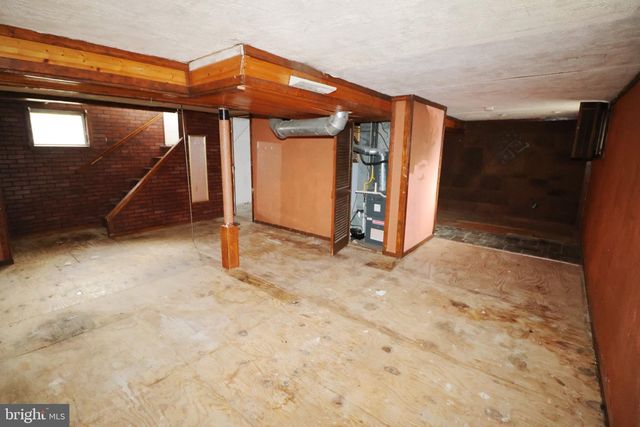 329 MANTUA AVE, Paulsboro, NJ 08066