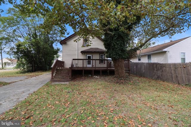329 MANTUA AVE, Paulsboro, NJ 08066